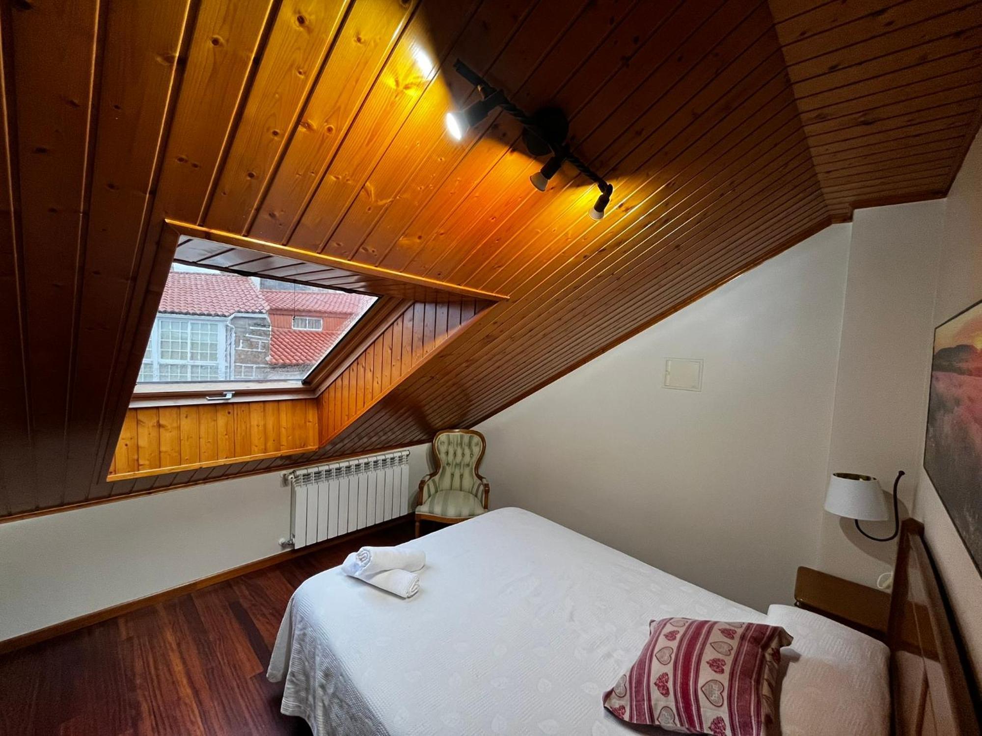 Hotel Caldelas Sacra-Pension Rustica 3 Estrellas Castro Caldelas Esterno foto